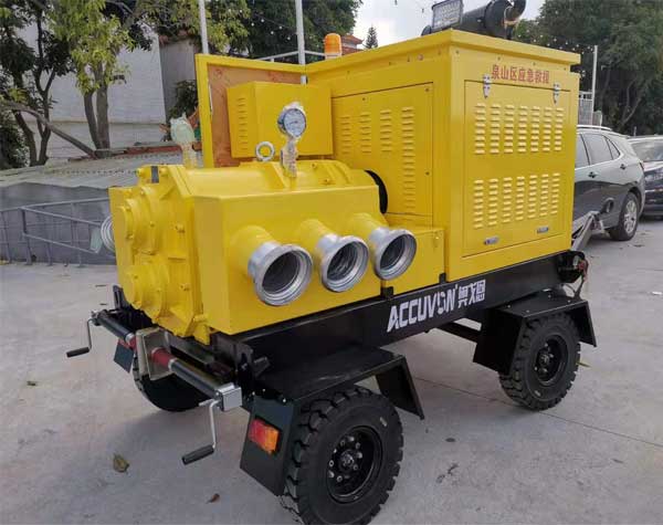 移動排澇泵車有什么用途?可以根據需要定制嗎?